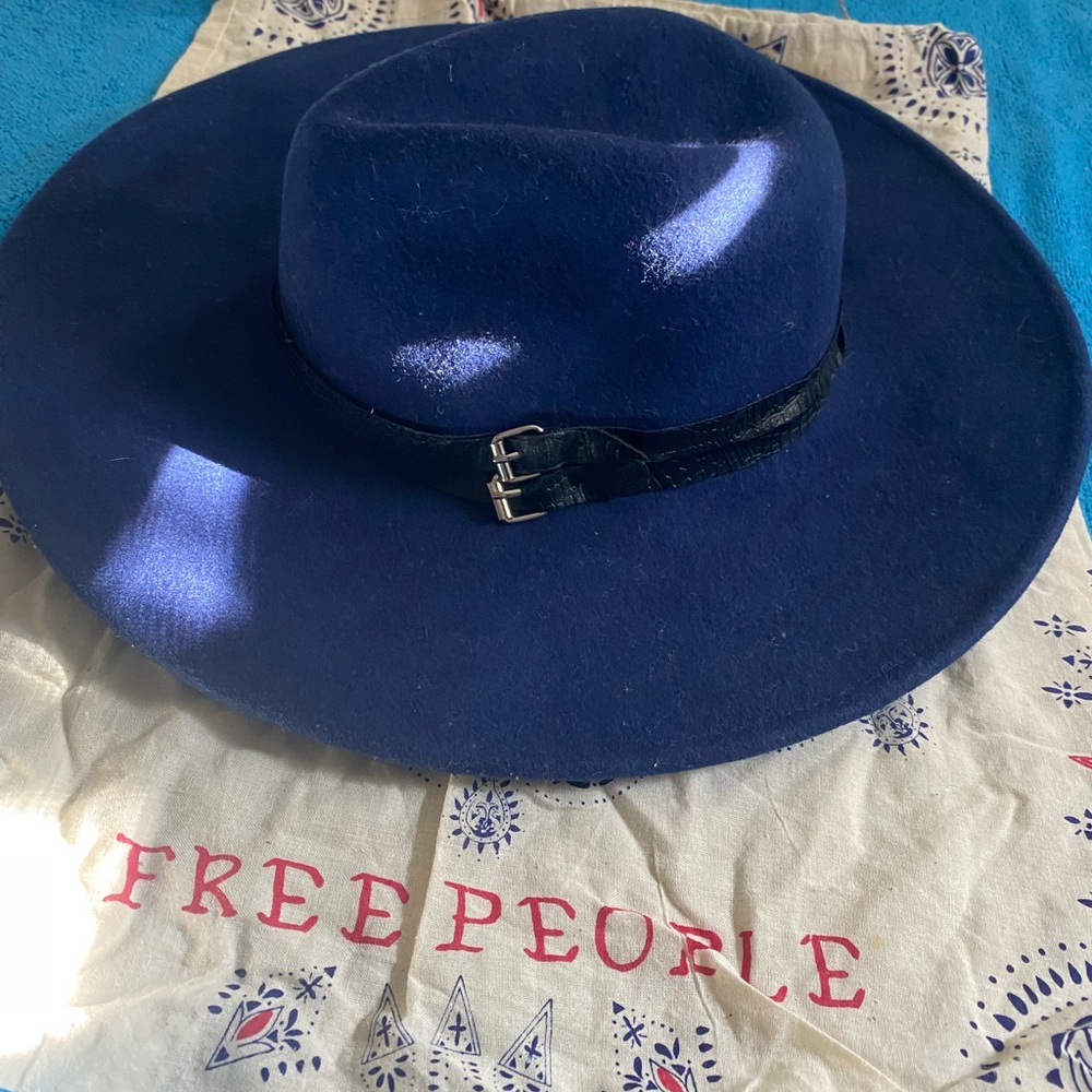Free People hat